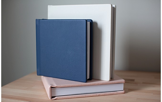 Heirloom Wedding Albums | KISS Wedding Books | Photo by Richard and Tara Photography