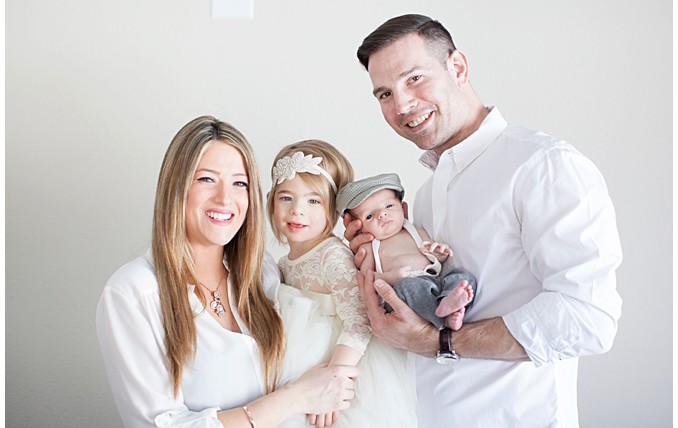 Baltimore Maryland Newborn Photos | Lifestyle Newborn Photographer | Photos by Richard and Tara Photography